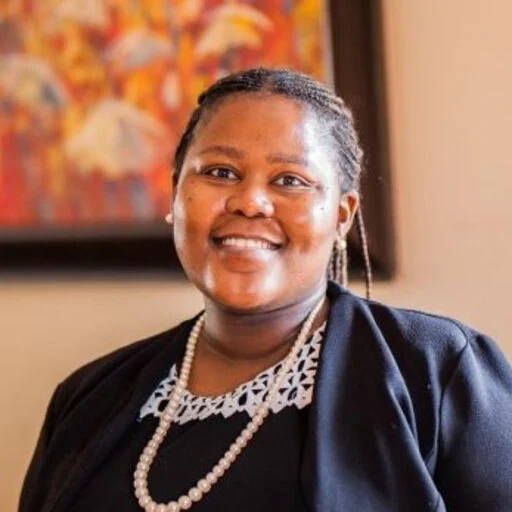 Zukiswa Mqolomba